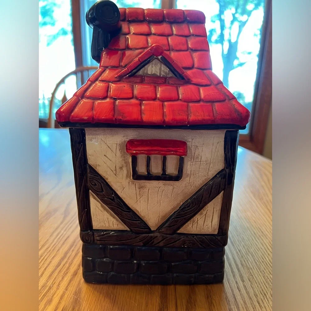 Vintage Cottage Home Cookie Jar